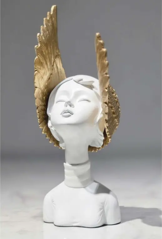 Angel Wing Lady Bust Sculpture – Modern Luxury Art Décor