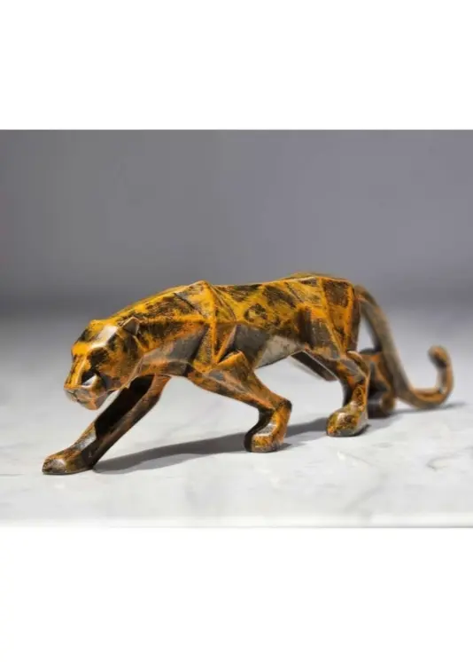 Geometric Leopard Sculpture – Modern Statement Art Décor